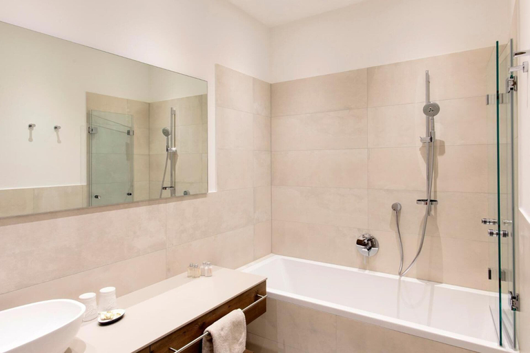 Bathroom 4, Skihotel Galzig, Landeck