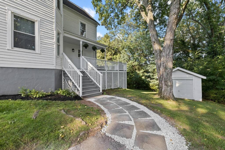 Prime West Hartford Center Location- Historic Gem, Hartford
