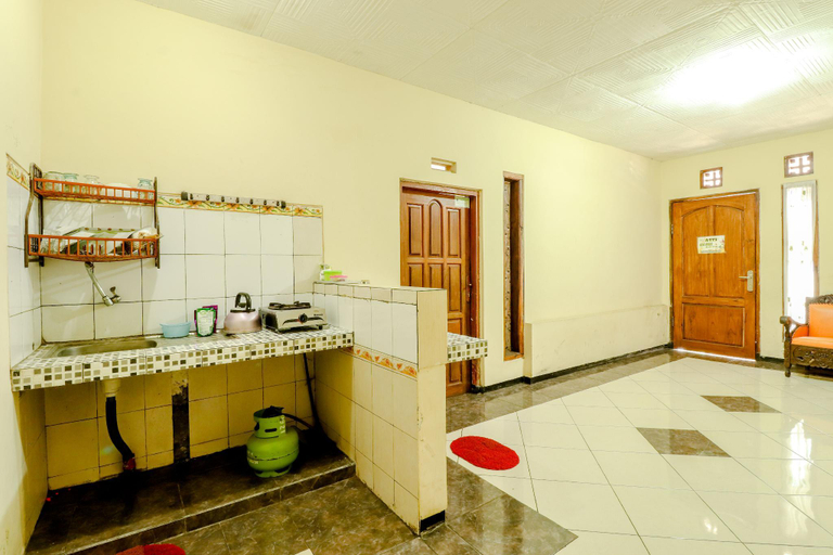 Others 2, Puspa Sari Villa and Homestay, Malang