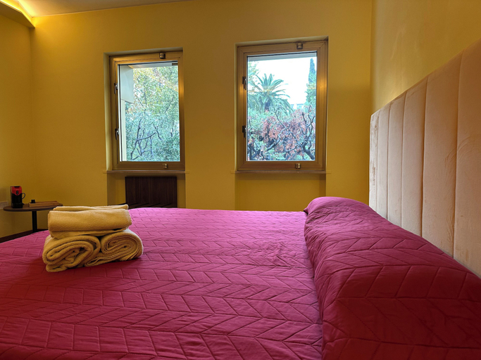 Bedroom 2, CconfortHotels R&B Murat Garden, Bari