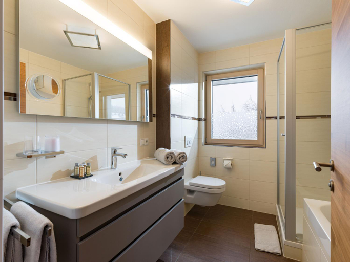 Bathroom 4, Ledermaier Loft & Lodge`s eU, Schwaz