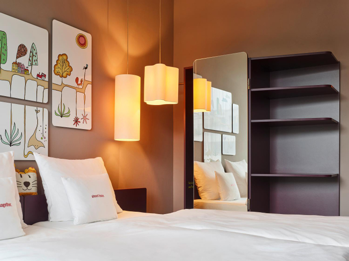 Bedroom 16