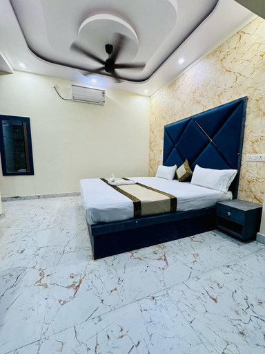 Others 5, Kashvi hotels, Varanasi