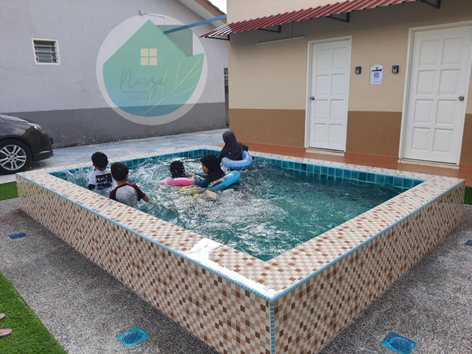 Sport & Beauty 2, Five -Bedroom Private Pool House with Full AC, Malacca City