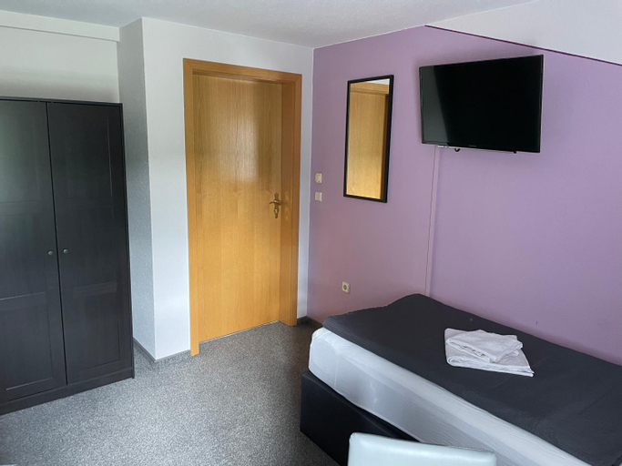 Bedroom 9