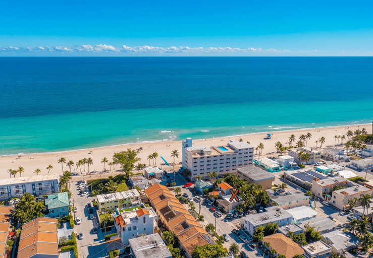 Others 5, Treasure on the Beach by The Gold Nests, Broward