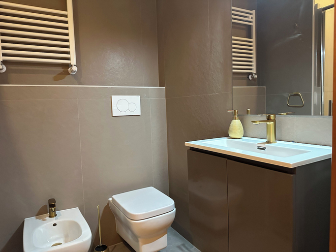 Bathroom 4, CconfortHotels R&B Murat Garden, Bari