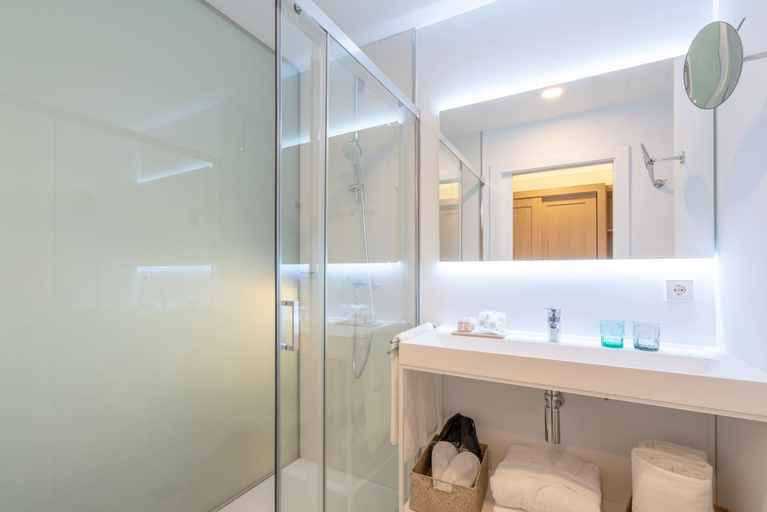 Bathroom 4, Soller Plaza, Baleares
