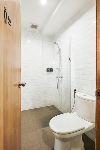 Bathroom 6