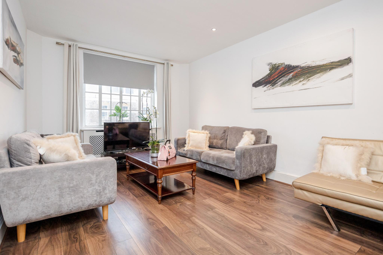 Others 5, Superior 1 bed apartment in Marylebone, London, London