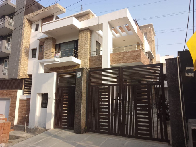 Exterior & Views, Guestlo Stays, Gautam Buddha Nagar