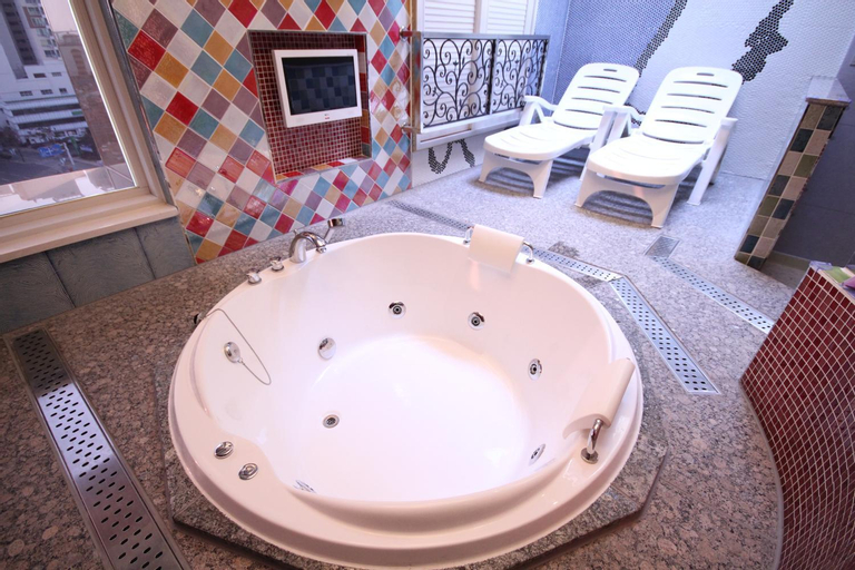 Bathroom 5