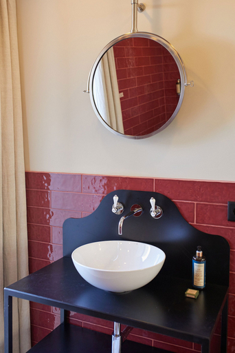 Bathroom 4, THE PINTA Boutique Hotel, Armamar
