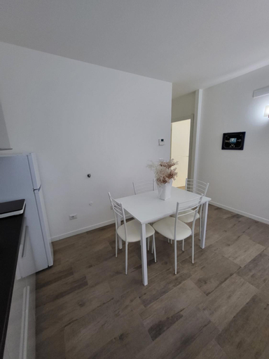 Dining Room 4