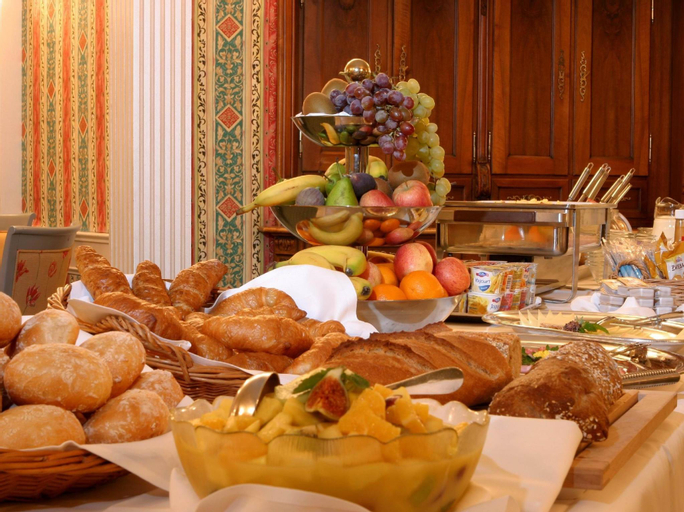 Food & Drinks 6