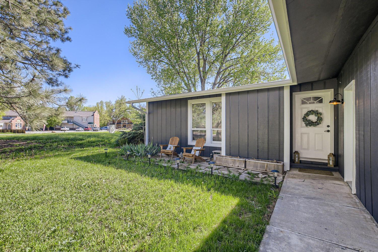 6990 Niwot Square, Boulder