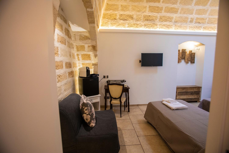 Others 3, Casa Vacanze Le tre civette, Taranto