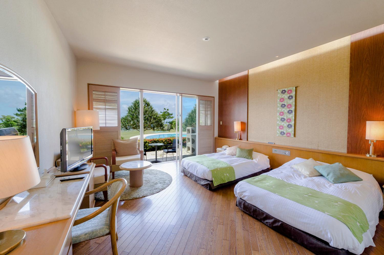 Bedroom 3, Southern links resort hotel, Yaese