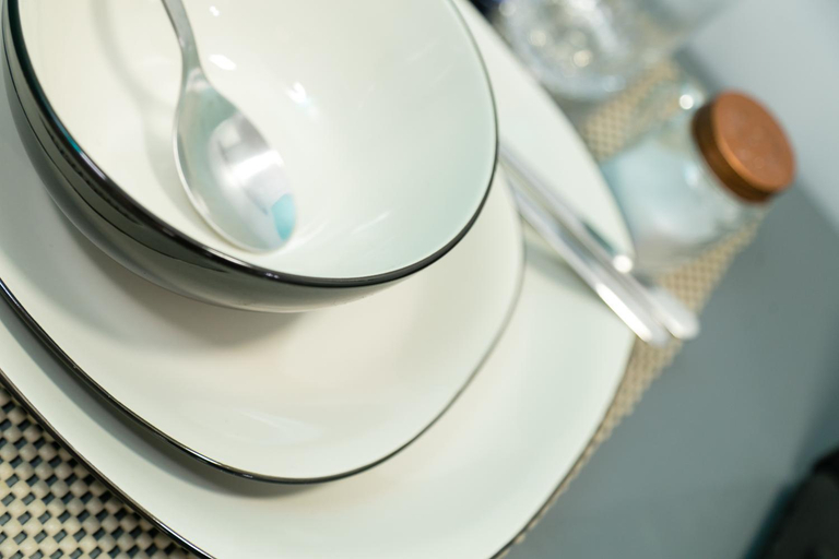 Food & Drinks 4, Choose To Be Happy at Seymour #9 and #16 - Studio Apartments w Pool
