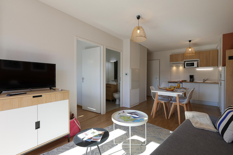 Dining Room 11