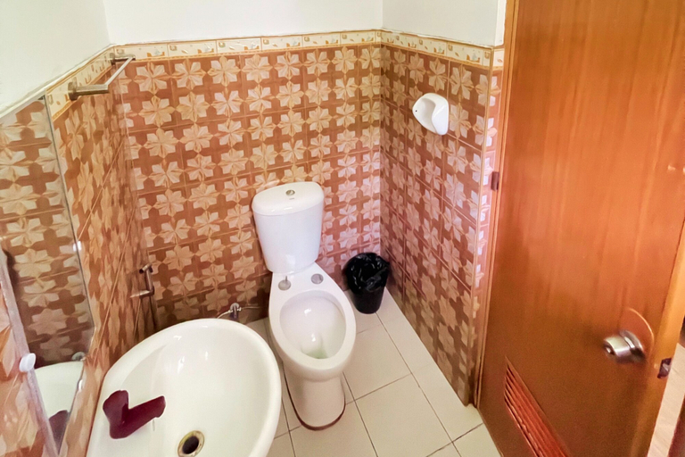 Bathroom 3, Durhan White Beach Resort powered by Cocotel, Tabuelan