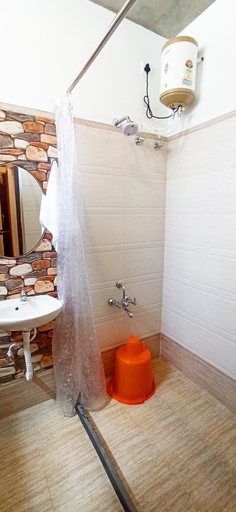 Bathroom 4, Wow Farm House & Resort near Pondicherry, Viluppuram