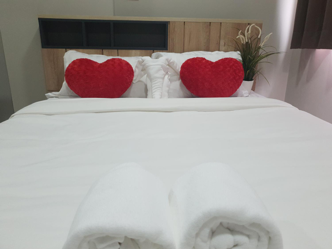 Bedroom 13