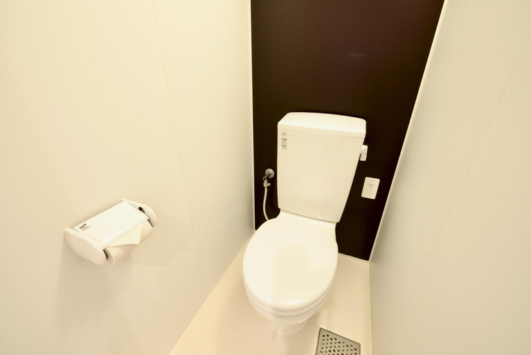 Bathroom 4, Adan hotel, Nago