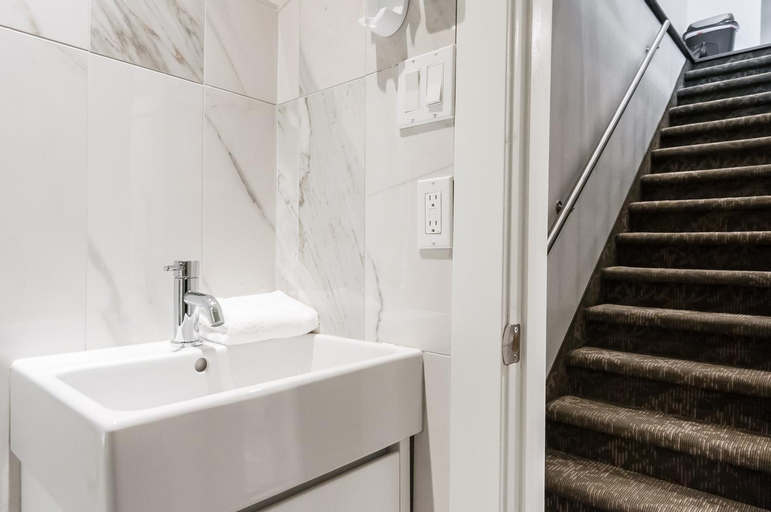 Bathroom 8
