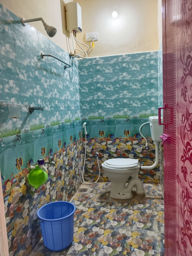Bathroom 5, SRINIVASA RESIDENCY INN, Kancheepuram