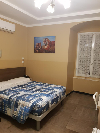 Bedroom 13