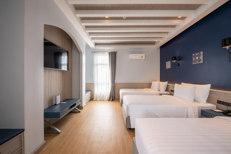 Bedroom 12