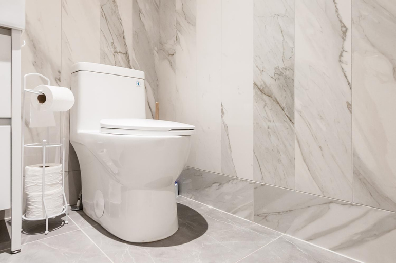Bathroom 11