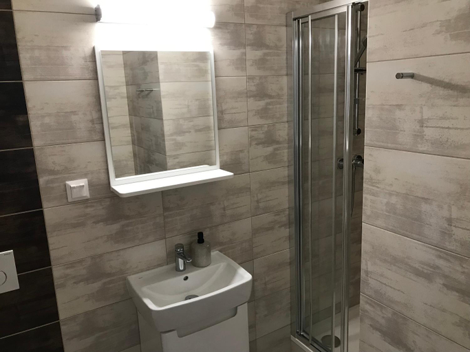 Bathroom 2, Bezrucova Skola, Frýdek-Místek