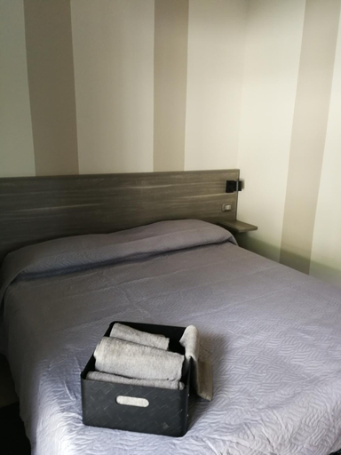 Others 4, Happy Family B&B, Potenza