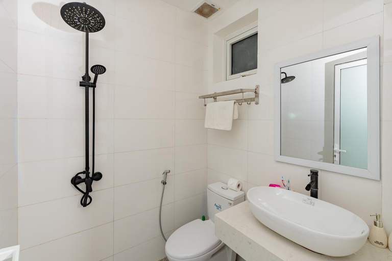 Bathroom 5, Le Rivage Villa, Da Nang