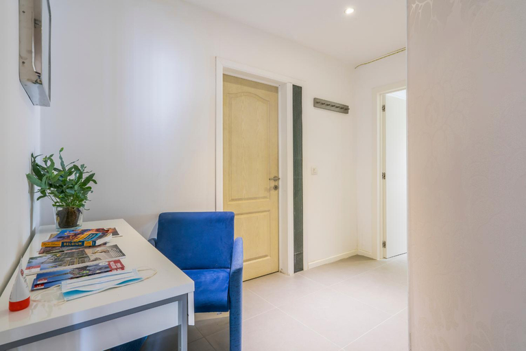 Others 2, Modern guest house in centre of Bruges, West-Vlaanderen