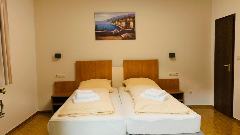 Bedroom 6