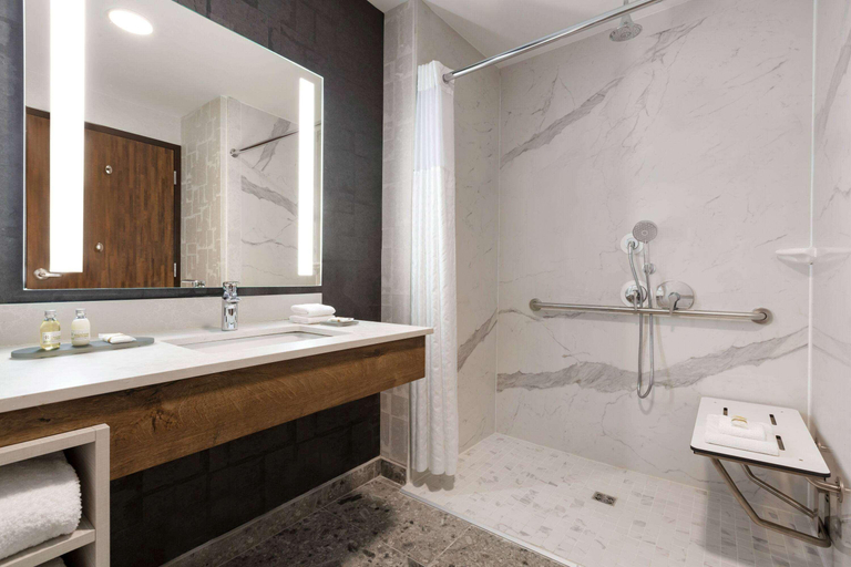 Bathroom 21
