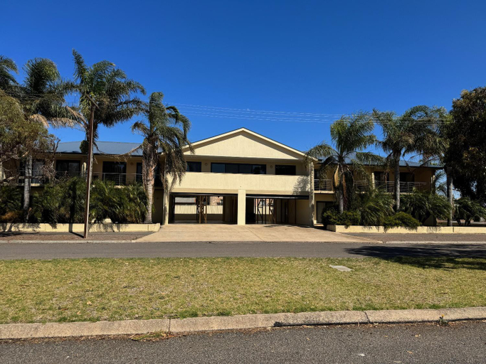 Others 5, Cowell Townhouse apartments, Franklin Harbour