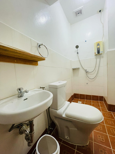 Bathroom 3, Castle Rock Boracay, Malay