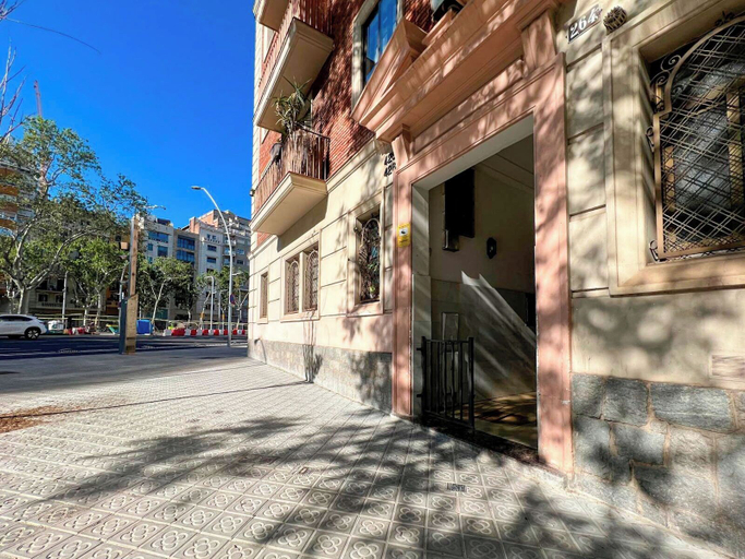 Exterior & Views 2, Stay U-nique Apartment Sicília, Barcelona