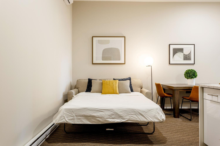 Bedroom 23