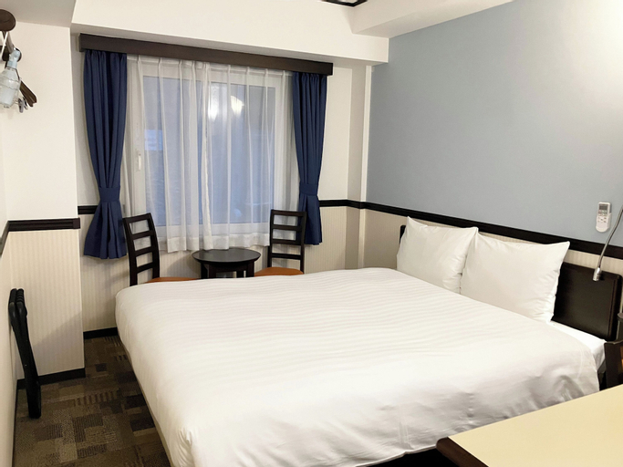 Bedroom 13