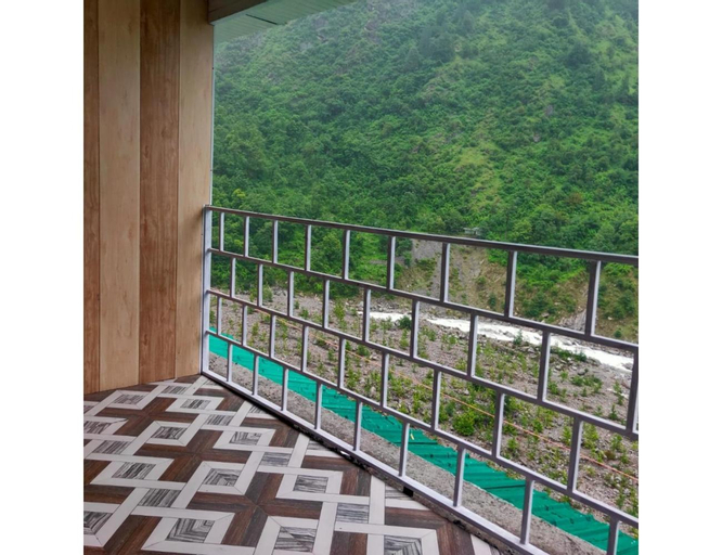 Exterior & Views 5, Priya homestay, Bhyudar, Ghangharia, Chamoli