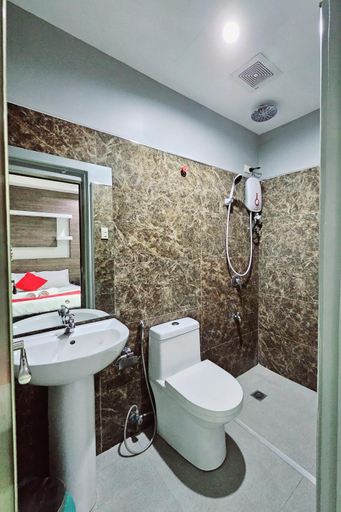 Bathroom 4, The JRJF Hotel near Tagum Terminal, Tagum City