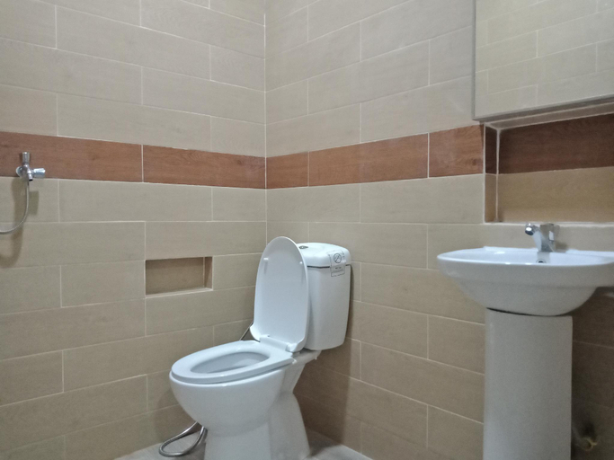 Bathroom 3, SleepRest @ Golden Prima 2, Batam