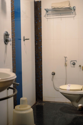 Bedroom 4, P R Pride Inn, Puducherry