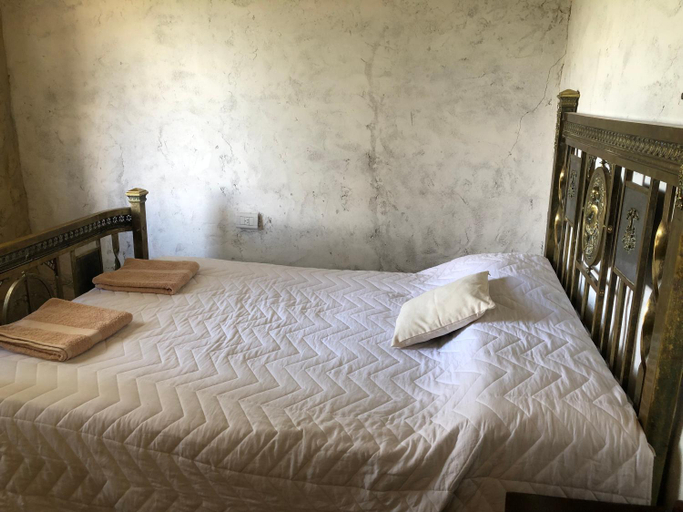 Others 2, Matices de Molinos Hostal, Molinos