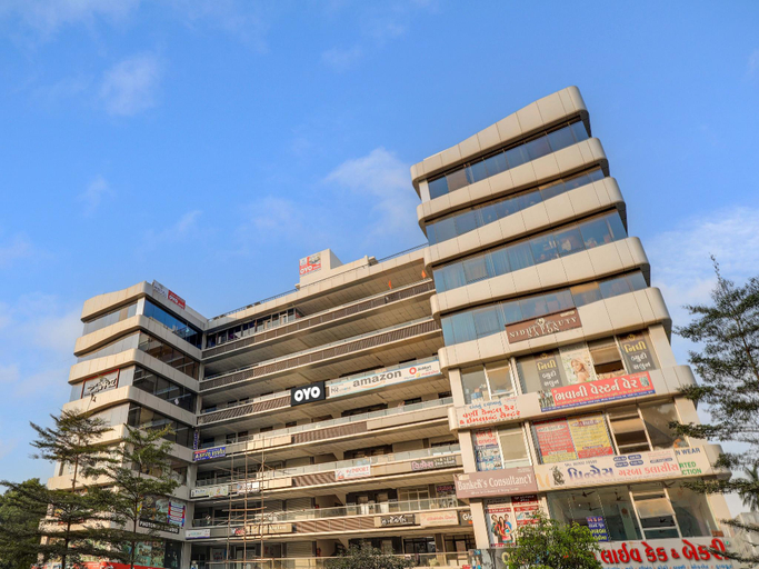 4, Hotel Sky City, Surat